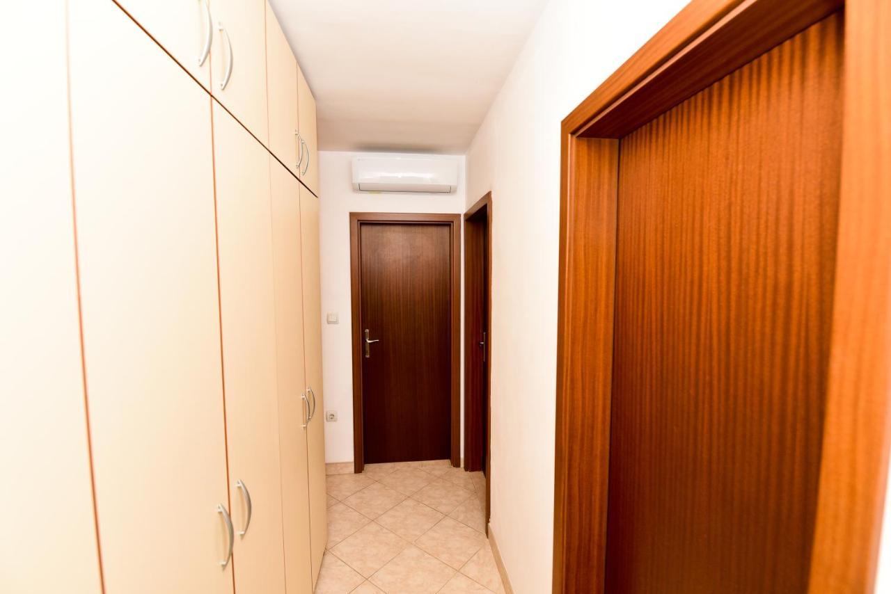 Apartment Nelly- Self Check-In Zadar Exterior photo